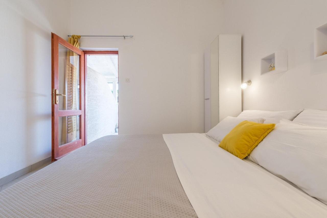 Apartments Maria Kukljica Extérieur photo