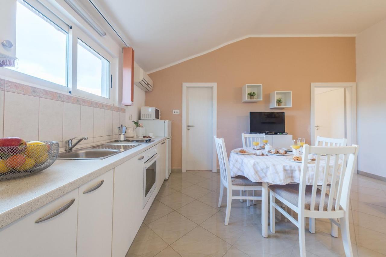 Apartments Maria Kukljica Extérieur photo