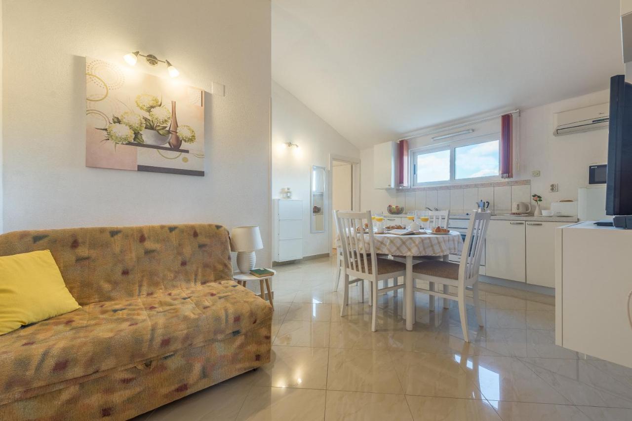 Apartments Maria Kukljica Extérieur photo